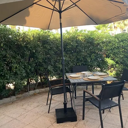 T2 Au Port D'hyeres Avec Jardinet Prive, 4 Pers, Proche Plages Et Commerces - Fr-1-335-203 Hyeres